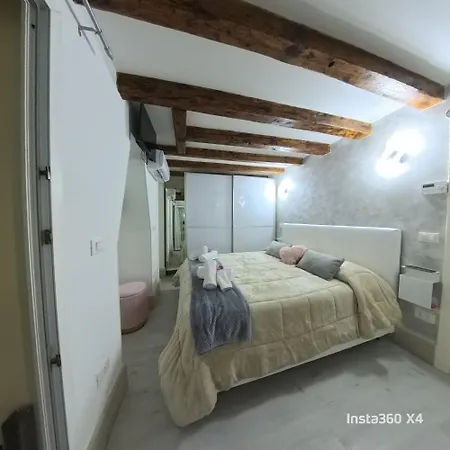 Apartament La Corticella Biennale Wenecja